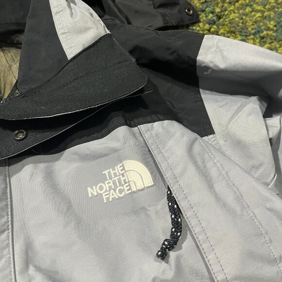 The North Face Vintage Men's Grey Jacket (S) - Picture 3 of 12